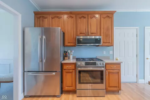 Kitchen - 2432 E Canada Dr, Bloomington, IN 47401 photo 4 of 4