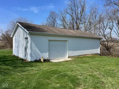 4245 S Wilbur Wright Rd, Straughn, IN 47387 photo 4