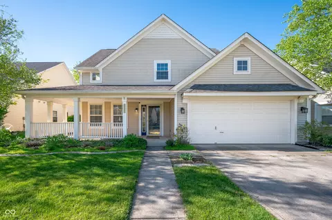 9705 Shasta Dr, Fishers, IN 46038