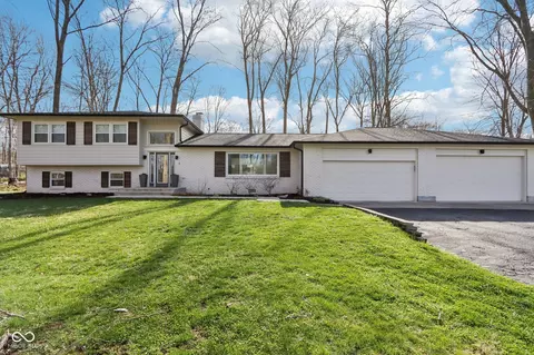 11921 Westwood Dr, Carmel, IN 46033