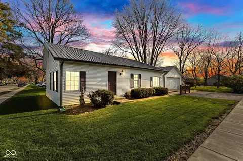 102 E Thompson St, Lebanon, IN 46052