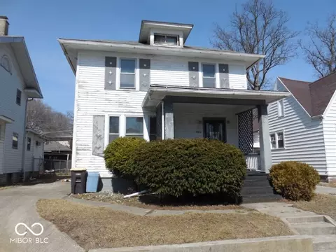 923 Woodview Blvd, Fort Wayne, IN 46806