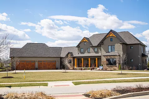 3899 Chapel Hill Ct, Bargersville, IN 46106