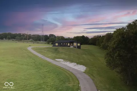 2428 S Morgantown Rd, Greenwood, IN 46143