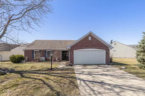 546 Treyburn Lakes Way, Indianapolis, IN 46239