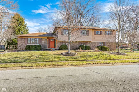 920 Mellowood Dr, Indianapolis, IN 46217