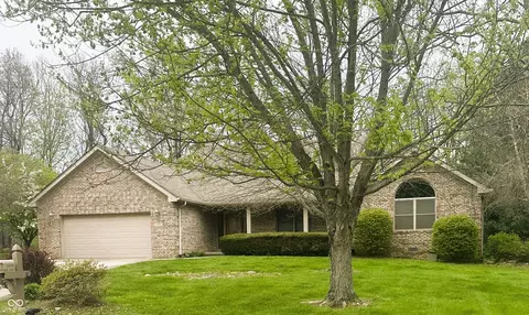 2690 Trailridge Ct, Martinsville, IN 46151