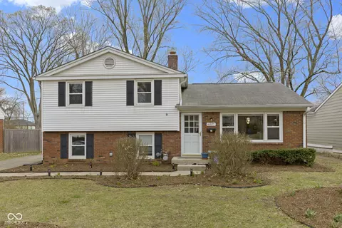 6027 Hillside Ave E, Indianapolis, IN 46220