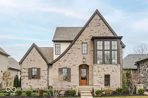 583 Exmoor Dr, Carmel, IN 46032