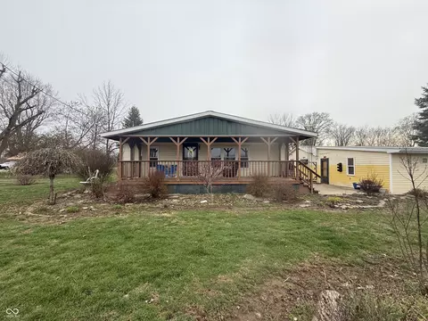 401 E Ferry St, Cayuga, IN 47928