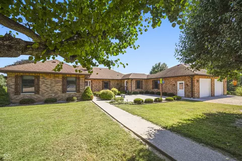 6813 E County Road 200 N, Greensburg, IN 47240