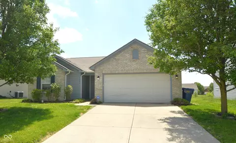 5406 Shamus Dr, Indianapolis, IN 46235