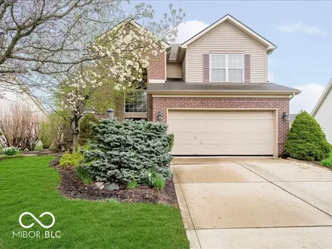 13921 Leatherwood Dr, Carmel, IN 46033