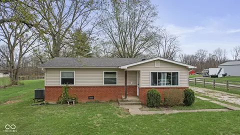 13423 N Paddock Rd, Camby, IN 46113