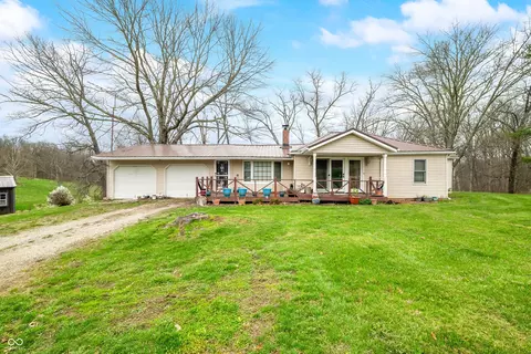 10890 E Main St, Owensburg, IN 47453