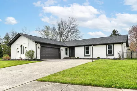107 Northwood Dr, Fishers, IN 46038