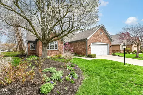 7242 River Glen Dr, Fishers, IN 46038
