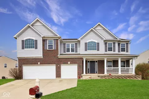 7048 Millet Ln, Avon, IN 46123
