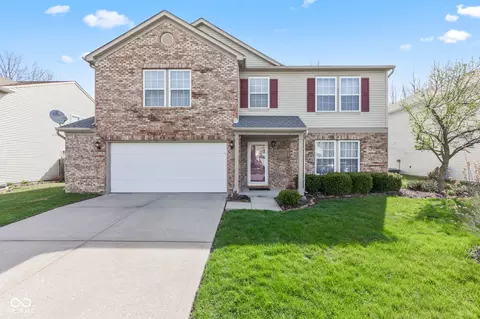10221 Tournon Dr, Fishers, IN 46037