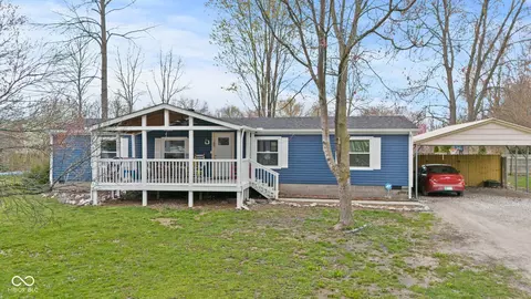 1353 Rodney Ln, Scottsburg, IN 47170