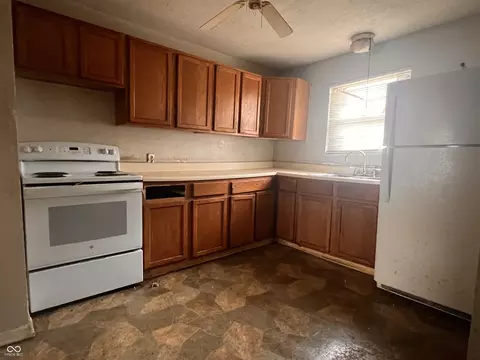 Kitchen - 3434 N Rural St, Indianapolis, IN 46218 photo 1 of 2