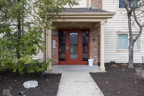 1044 Timber Creek Dr #4, Carmel, IN 46032