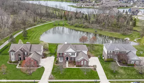 12030 Auburn Crk, Zionsville, IN 46077