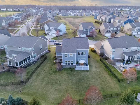 View/Area - 14059 Knightstown Dr E, Carmel, IN 46033 photo 4 of 7