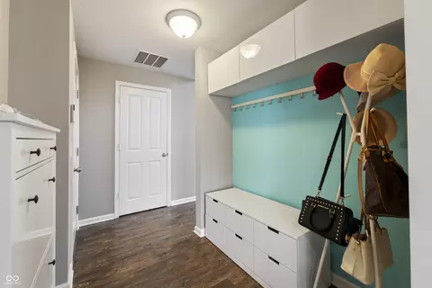 Entry Way - 14059 Knightstown Dr E, Carmel, IN 46033 photo 5 of 11
