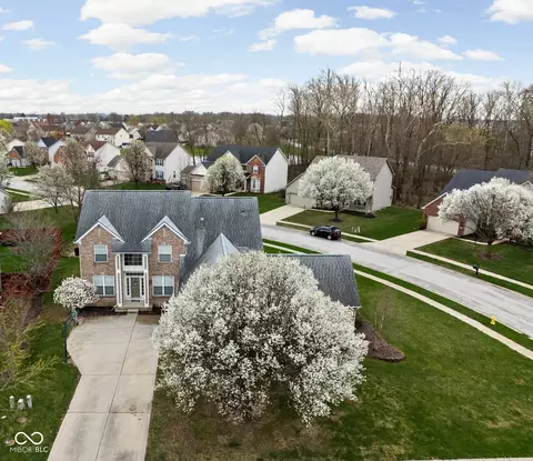 805 Harvest Lake Dr, Brownsburg, IN 46112