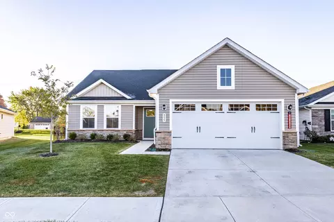 955 Sand Hollow Dr, Lebanon, IN 46052