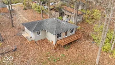 268 E Hoover Dr, Princes Lakes, IN 46164
