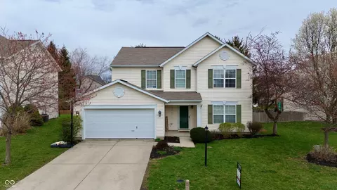 13993 Whittier Dr, Fishers, IN 46038