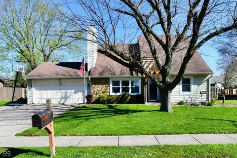 260 Christina Dr, Whiteland, IN 46184