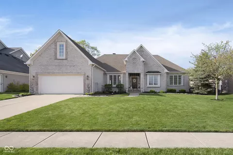 11930 Pebblepointe Pass, Carmel, IN 46033