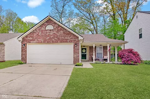 5541 Fair Ridge Pl, Indianapolis, IN 46221