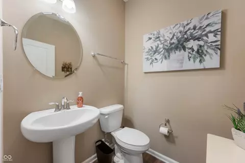 Bath - 315 Limerick Ln, Pendleton, IN 46064 photo 3 of 3