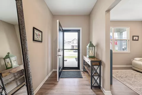 Entry Way - 315 Limerick Ln, Pendleton, IN 46064 photo 1 of 3