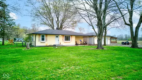 7764 S State Road 109, Markleville, IN 46056