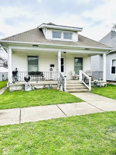 640 W South St, Shelbyville, IN 46176