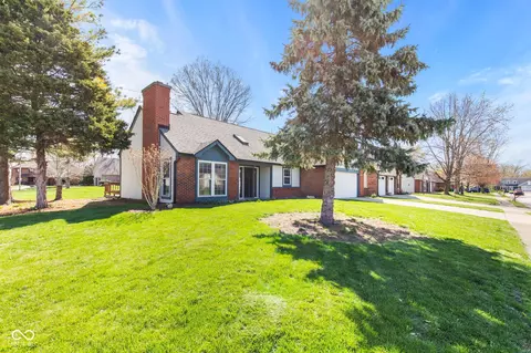Exterior - 923 Jonathan Dr, Plainfield, IN 46168 photo 3 of 11