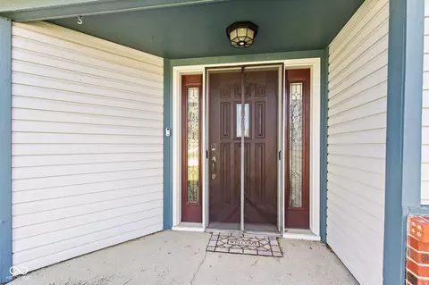 Entry Way - 923 Jonathan Dr, Plainfield, IN 46168 photo 1 of 3