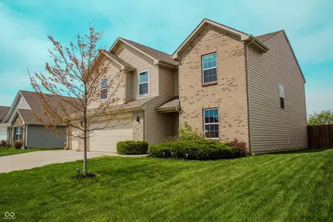 10016 Jenna Ln, Indianapolis, IN 46239