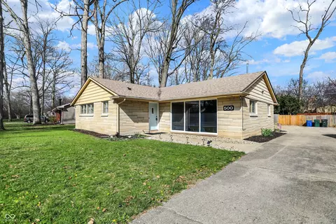500 N Shellbark Rd, Muncie, IN 47304