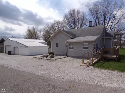 519 E Taylor St, Ladoga, IN 47954
