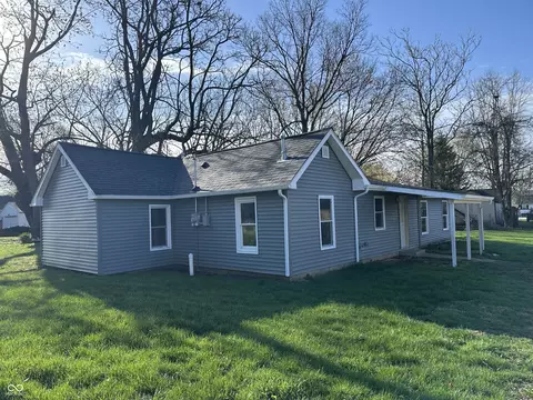 1138 Avenue C St, Greencastle, IN 46135
