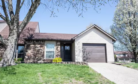 562 Monte Vista Dr, Greenwood, IN 46143