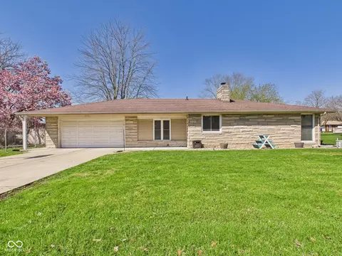 2329 E 8th St, Anderson, IN 46012