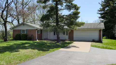 2621 E 500 N, Whiteland, IN 46184