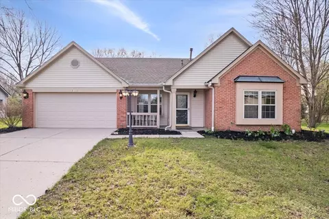 12527 Saksons Blvd, Fishers, IN 46038